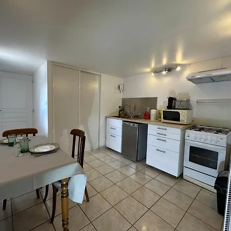 T2 Independant Avec Terrasse A *